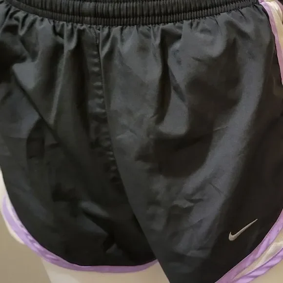 NIKE Dri-Fit Tempo Shorts Size XS (0-2) - Picture 6 of 6